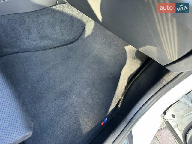 Белый БМВ 5 Серия, объемом двигателя 2 л и пробегом 175 тыс. км за 38500 $, фото 57 на Automoto.ua