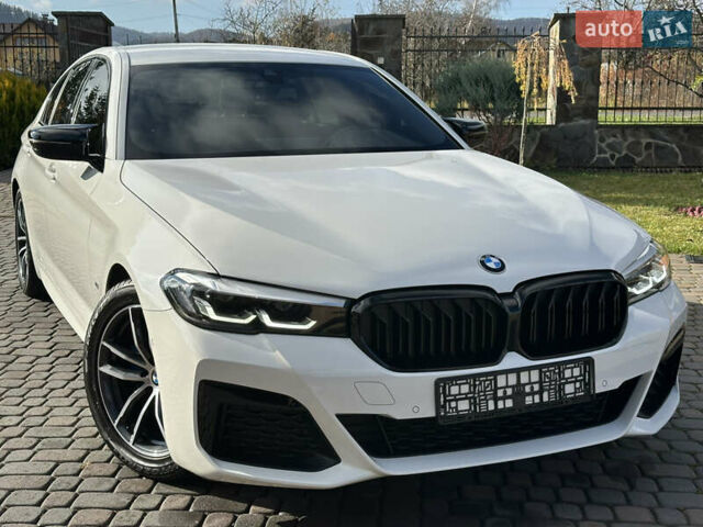 Белый БМВ 5 Серия, объемом двигателя 2 л и пробегом 175 тыс. км за 38500 $, фото 10 на Automoto.ua