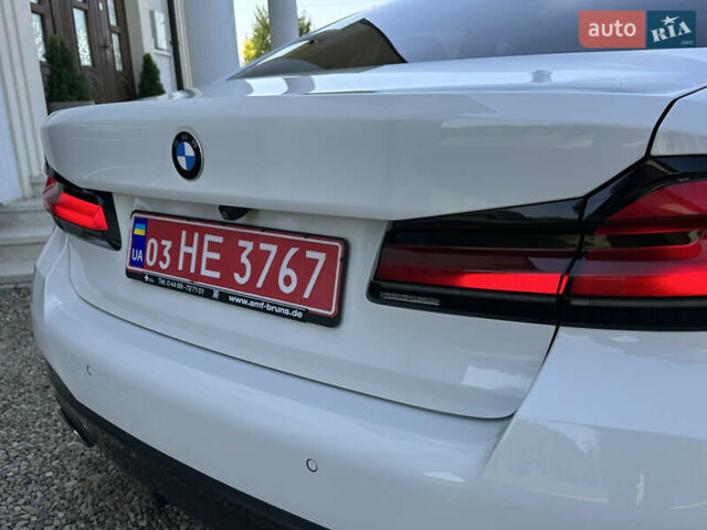 БМВ 5 Серия 2020 в Ивано-Франковске на Automoto.ua Белый БМВ 5 Серия, объемом двигателя 2 л и пробегом 174 тыс. км за 36750 $, фото 29 на Automoto.ua