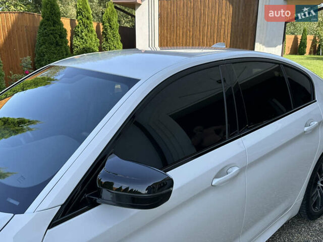 БМВ 5 Серия 2020 в Ивано-Франковске на Automoto.ua Белый БМВ 5 Серия, объемом двигателя 2 л и пробегом 174 тыс. км за 36750 $, фото 32 на Automoto.ua
