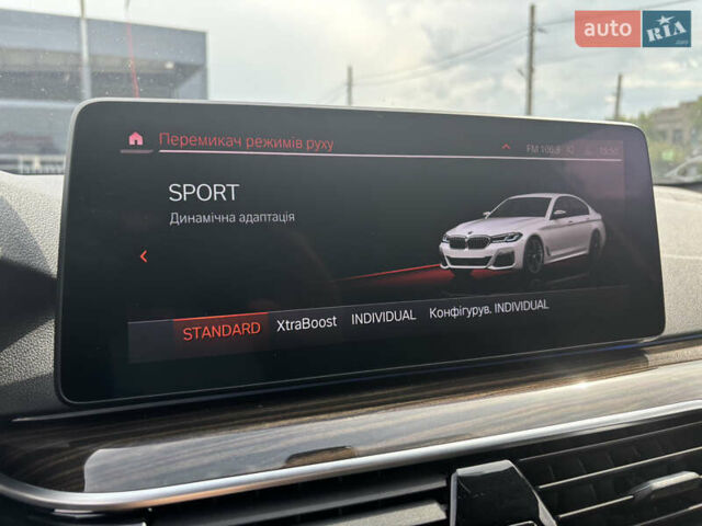 Білий БМВ 5 Серія, об'ємом двигуна 2 л та пробігом 99 тис. км за 36000 $, фото 12 на Automoto.ua