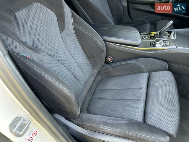 БМВ 5 Серия 2020 в Ивано-Франковске на Automoto.ua Белый БМВ 5 Серия, объемом двигателя 2 л и пробегом 174 тыс. км за 36750 $, фото 52 на Automoto.ua