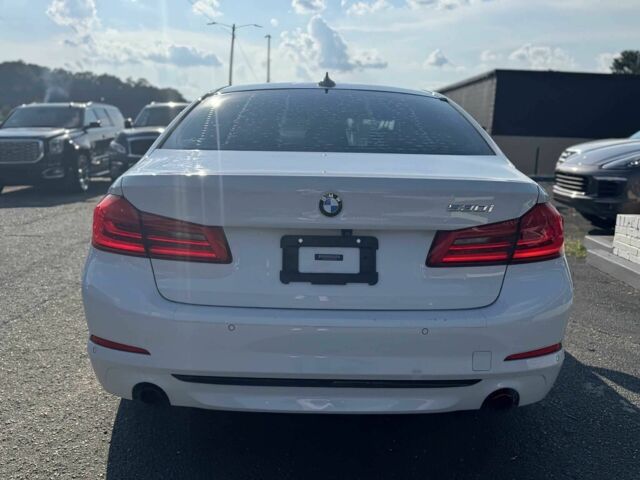 Белый БМВ 5 Серия, объемом двигателя 2 л и пробегом 40 тыс. км за 10000 $, фото 4 на Automoto.ua