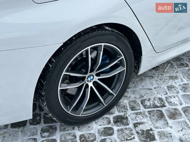 Белый БМВ 5 Серия, объемом двигателя 2 л и пробегом 175 тыс. км за 37650 $, фото 21 на Automoto.ua