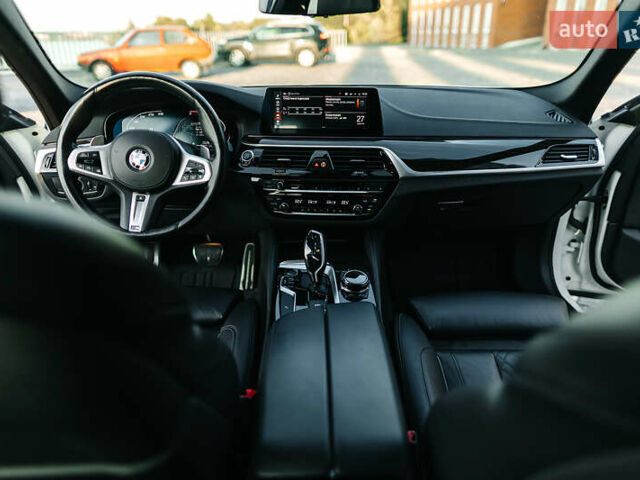 Белый БМВ 5 Серия, объемом двигателя 4.39 л и пробегом 76 тыс. км за 48000 $, фото 40 на Automoto.ua