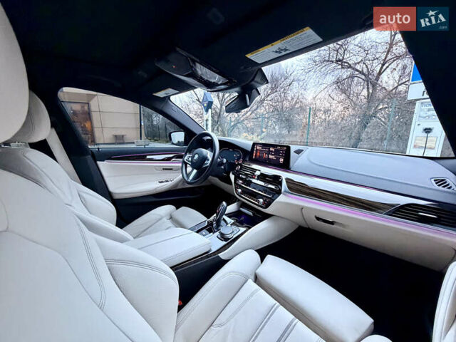 Белый БМВ 5 Серия, объемом двигателя 3 л и пробегом 79 тыс. км за 37999 $, фото 36 на Automoto.ua