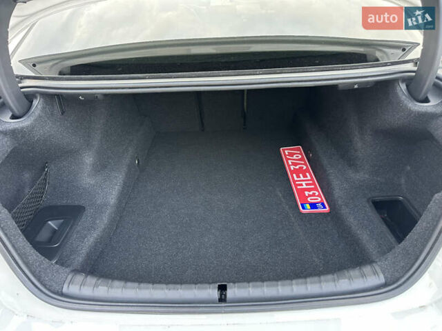 Білий БМВ 5 Серія, об'ємом двигуна 2 л та пробігом 175 тис. км за 37800 $, фото 76 на Automoto.ua