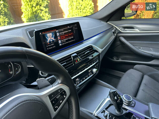 БМВ 5 Серия 2020 в Ивано-Франковске на Automoto.ua Белый БМВ 5 Серия, объемом двигателя 2 л и пробегом 174 тыс. км за 36750 $, фото 43 на Automoto.ua