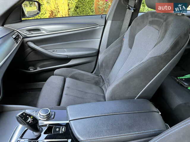 БМВ 5 Серия 2020 в Ивано-Франковске на Automoto.ua Белый БМВ 5 Серия, объемом двигателя 2 л и пробегом 174 тыс. км за 36750 $, фото 44 на Automoto.ua