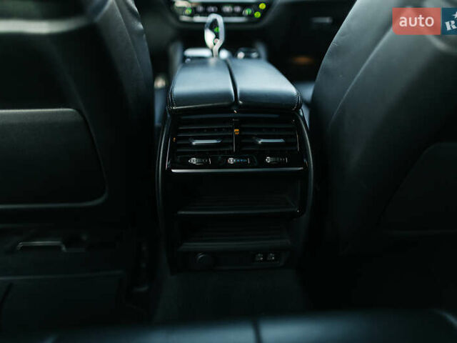 Белый БМВ 5 Серия, объемом двигателя 4.39 л и пробегом 76 тыс. км за 48000 $, фото 43 на Automoto.ua