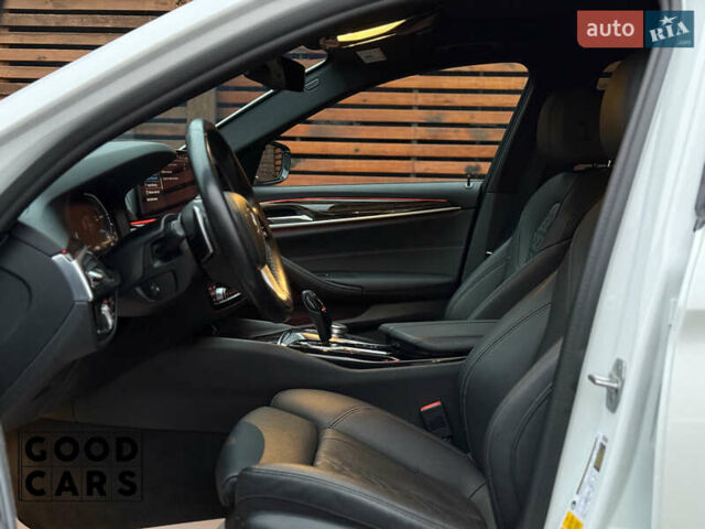 Белый БМВ 5 Серия, объемом двигателя 2 л и пробегом 105 тыс. км за 37000 $, фото 18 на Automoto.ua