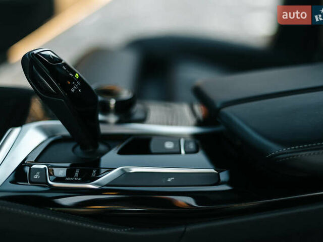 Белый БМВ 5 Серия, объемом двигателя 4.39 л и пробегом 76 тыс. км за 48000 $, фото 37 на Automoto.ua