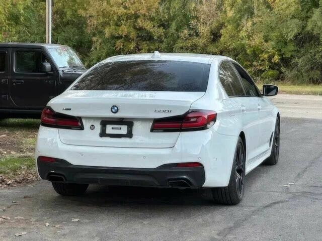 Белый БМВ 5 Серия, объемом двигателя 2 л и пробегом 22 тыс. км за 22000 $, фото 4 на Automoto.ua