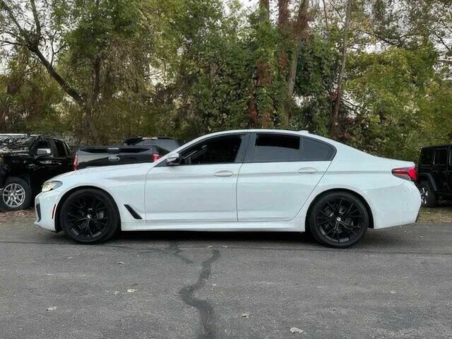 Білий БМВ 5 Серія, об'ємом двигуна 2 л та пробігом 24 тис. км за 15000 $, фото 7 на Automoto.ua