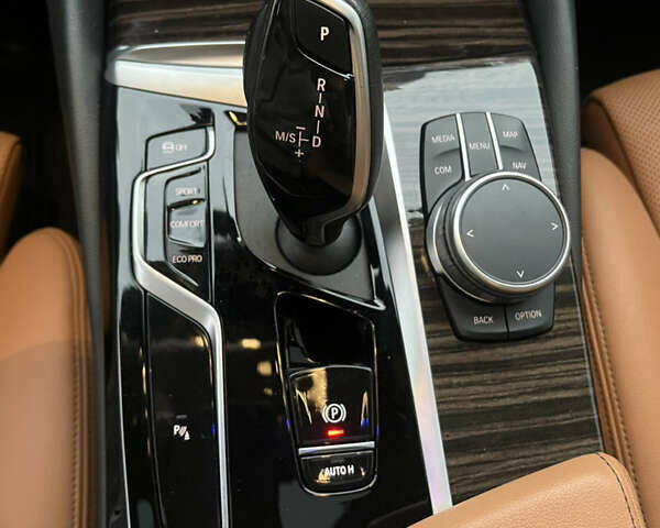 Белый БМВ 5 Серия, объемом двигателя 0 л и пробегом 64 тыс. км за 22000 $, фото 4 на Automoto.ua