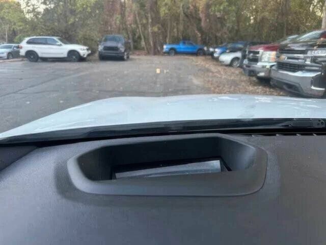 Білий БМВ 5 Серія, об'ємом двигуна 2 л та пробігом 24 тис. км за 15000 $, фото 13 на Automoto.ua