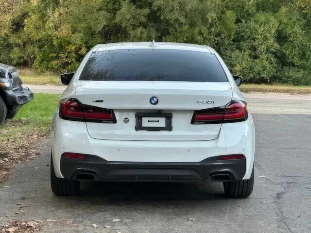 Білий БМВ 5 Серія, об'ємом двигуна 2 л та пробігом 24 тис. км за 15000 $, фото 5 на Automoto.ua