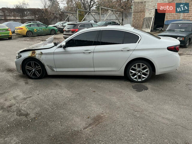 Белый БМВ 5 Серия, объемом двигателя 0 л и пробегом 64 тыс. км за 22000 $, фото 13 на Automoto.ua