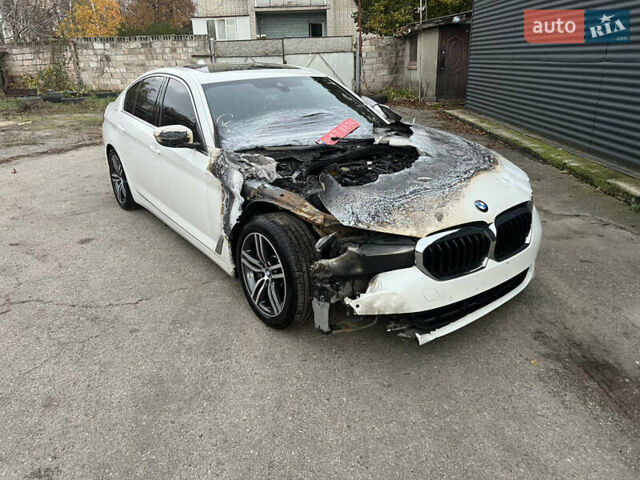 Белый БМВ 5 Серия, объемом двигателя 0 л и пробегом 64 тыс. км за 22000 $, фото 17 на Automoto.ua