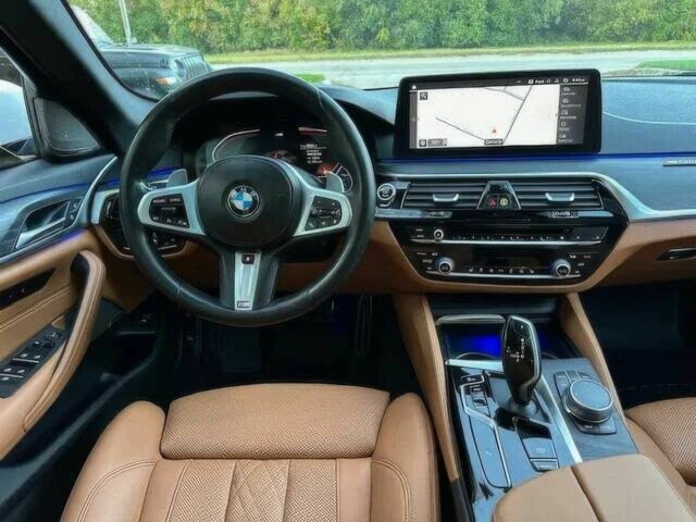 Білий БМВ 5 Серія, об'ємом двигуна 2 л та пробігом 24 тис. км за 15000 $, фото 8 на Automoto.ua