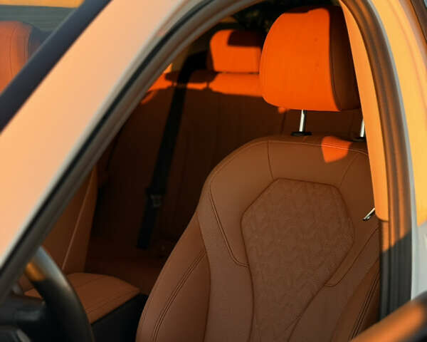 Белый БМВ 5 Серия, объемом двигателя 2 л и пробегом 80 тыс. км за 38000 $, фото 10 на Automoto.ua
