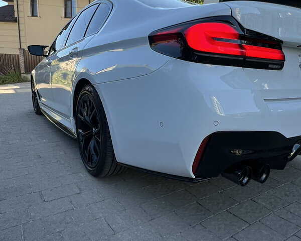 Белый БМВ 5 Серия, объемом двигателя 3 л и пробегом 45 тыс. км за 45990 $, фото 20 на Automoto.ua