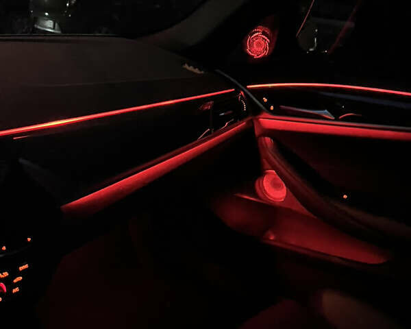 Белый БМВ 5 Серия, объемом двигателя 3 л и пробегом 45 тыс. км за 45990 $, фото 43 на Automoto.ua