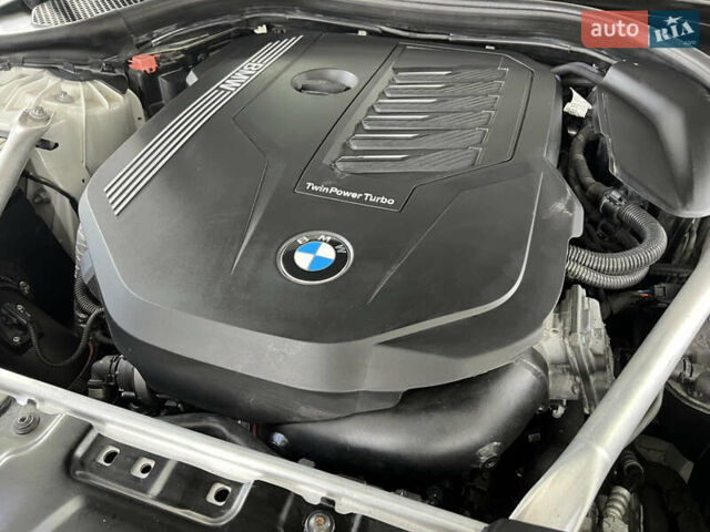 Белый БМВ 5 Серия, объемом двигателя 3 л и пробегом 45 тыс. км за 45990 $, фото 69 на Automoto.ua