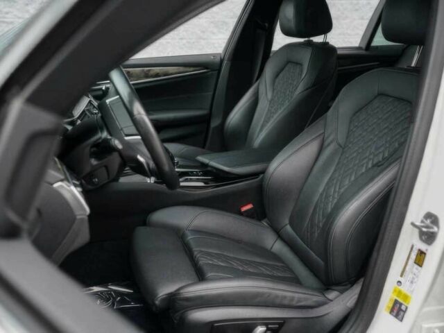 Белый БМВ 5 Серия, объемом двигателя 2 л и пробегом 30 тыс. км за 30000 $, фото 9 на Automoto.ua