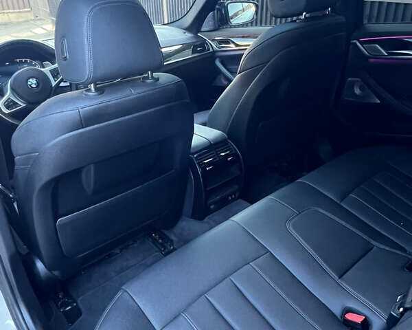 Белый БМВ 5 Серия, объемом двигателя 3 л и пробегом 45 тыс. км за 45990 $, фото 53 на Automoto.ua