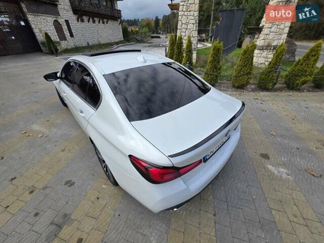 Белый БМВ 5 Серия, объемом двигателя 2 л и пробегом 49 тыс. км за 41799 $, фото 24 на Automoto.ua