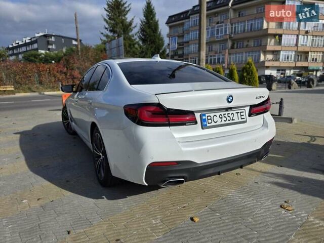 Белый БМВ 5 Серия, объемом двигателя 2 л и пробегом 49 тыс. км за 41799 $, фото 10 на Automoto.ua