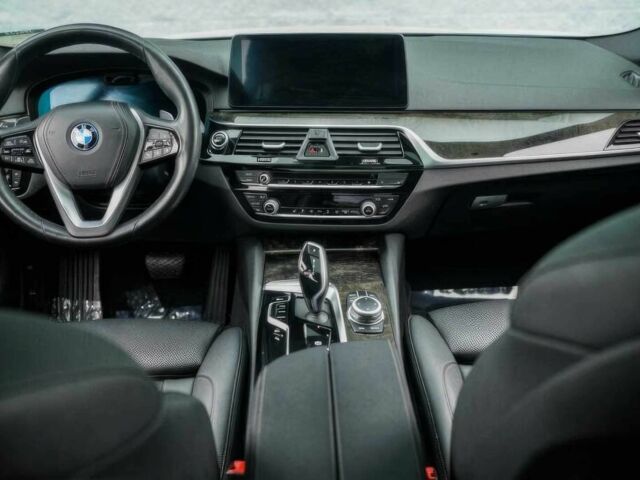 Белый БМВ 5 Серия, объемом двигателя 2 л и пробегом 30 тыс. км за 30000 $, фото 8 на Automoto.ua