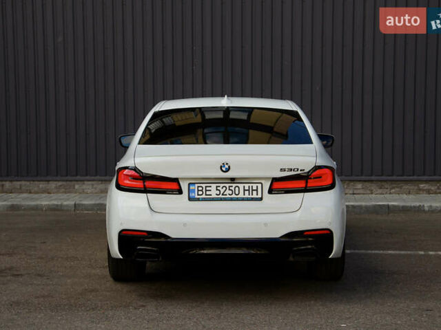 Белый БМВ 5 Серия, объемом двигателя 2 л и пробегом 19 тыс. км за 49500 $, фото 8 на Automoto.ua