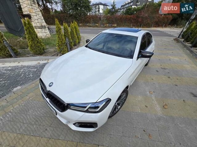 Белый БМВ 5 Серия, объемом двигателя 2 л и пробегом 49 тыс. км за 41799 $, фото 21 на Automoto.ua