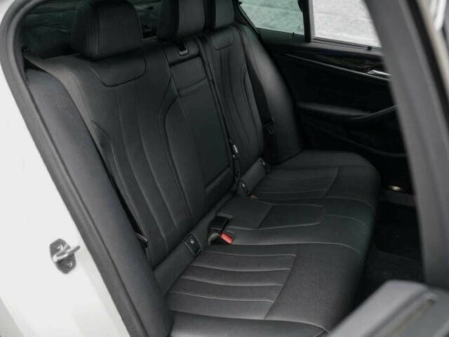 Белый БМВ 5 Серия, объемом двигателя 2 л и пробегом 30 тыс. км за 30000 $, фото 12 на Automoto.ua