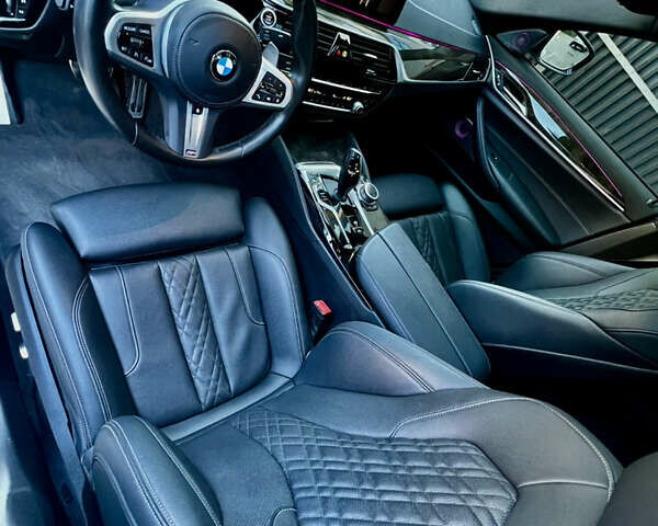 Белый БМВ 5 Серия, объемом двигателя 3 л и пробегом 45 тыс. км за 45990 $, фото 52 на Automoto.ua