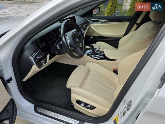 Белый БМВ 5 Серия, объемом двигателя 2 л и пробегом 49 тыс. км за 41799 $, фото 27 на Automoto.ua