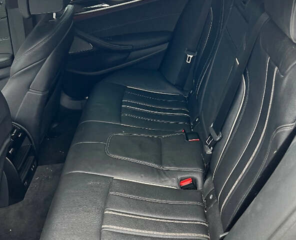 Білий БМВ 5 Серія, об'ємом двигуна 3 л та пробігом 44 тис. км за 11600 $, фото 10 на Automoto.ua