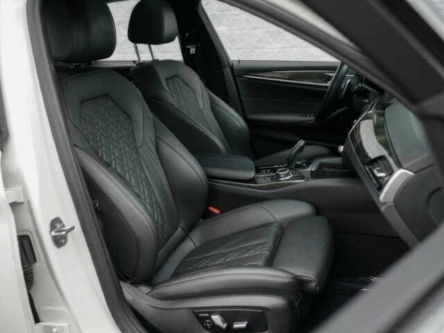 Белый БМВ 5 Серия, объемом двигателя 2 л и пробегом 30 тыс. км за 30000 $, фото 11 на Automoto.ua