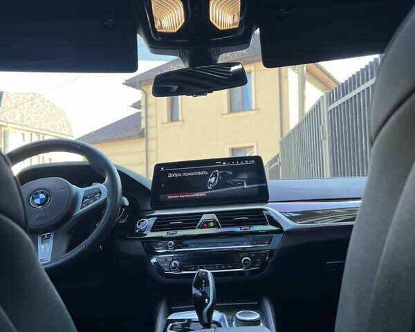 Белый БМВ 5 Серия, объемом двигателя 3 л и пробегом 45 тыс. км за 45990 $, фото 48 на Automoto.ua