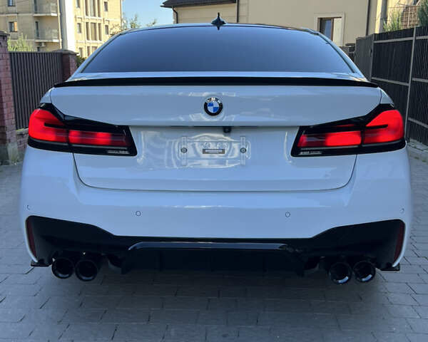 Белый БМВ 5 Серия, объемом двигателя 3 л и пробегом 45 тыс. км за 45990 $, фото 14 на Automoto.ua