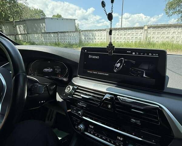 Белый БМВ 5 Серия, объемом двигателя 2 л и пробегом 40 тыс. км за 61000 $, фото 8 на Automoto.ua