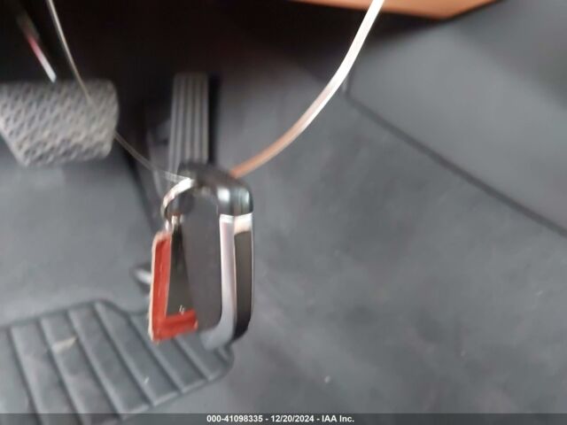 Белый БМВ 5 Серия, объемом двигателя 2 л и пробегом 70 тыс. км за 29200 $, фото 10 на Automoto.ua