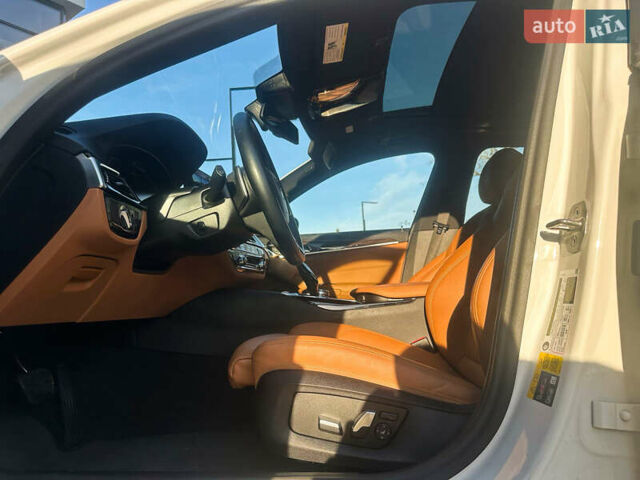 Белый БМВ 5 Серия, объемом двигателя 2 л и пробегом 71 тыс. км за 48500 $, фото 19 на Automoto.ua
