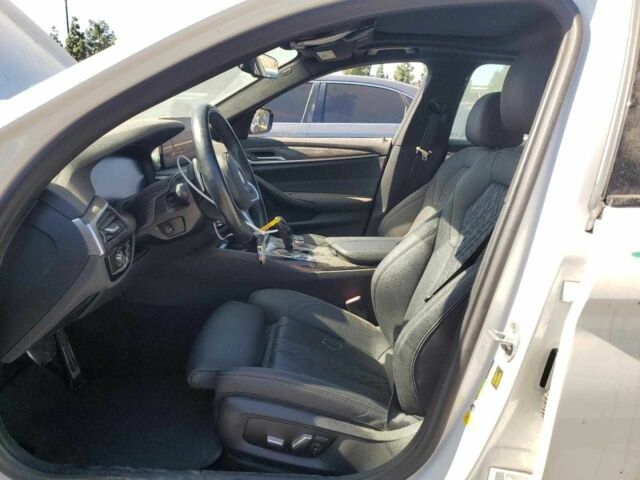 Белый БМВ 5 Серия, объемом двигателя 2 л и пробегом 29 тыс. км за 17000 $, фото 6 на Automoto.ua