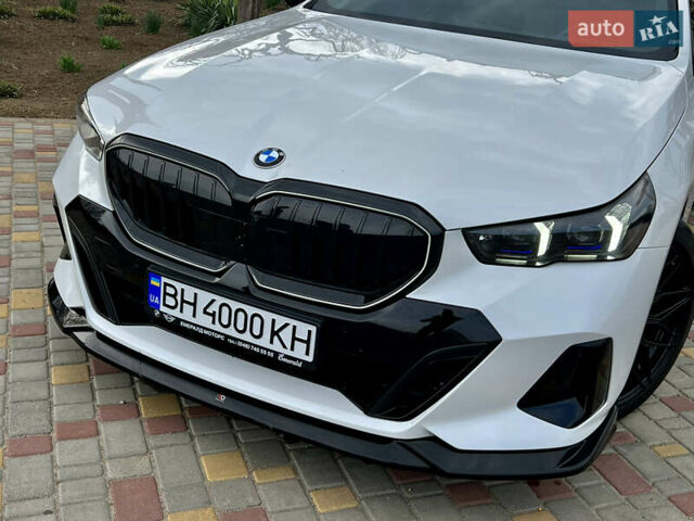 Белый БМВ 5 Серия, объемом двигателя 2 л и пробегом 38 тыс. км за 64000 $, фото 10 на Automoto.ua