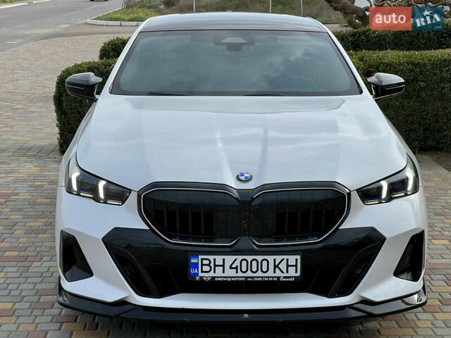 Белый БМВ 5 Серия, объемом двигателя 2 л и пробегом 38 тыс. км за 64000 $, фото 48 на Automoto.ua