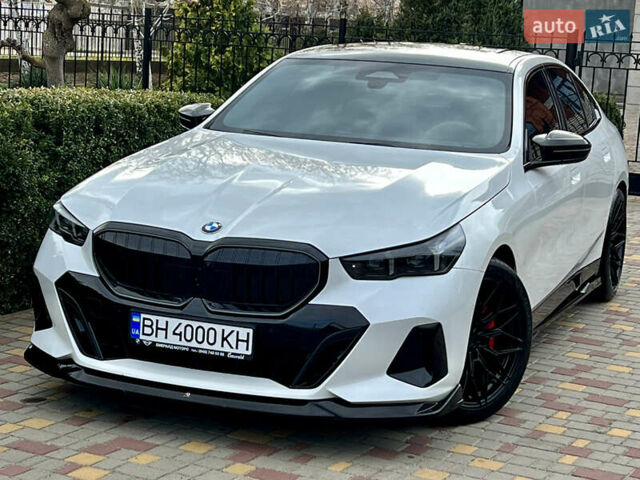 Белый БМВ 5 Серия, объемом двигателя 2 л и пробегом 38 тыс. км за 64000 $, фото 11 на Automoto.ua