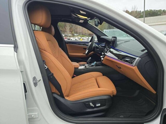 Белый БМВ 5 Серия, объемом двигателя 0 л и пробегом 33 тыс. км за 20000 $, фото 5 на Automoto.ua